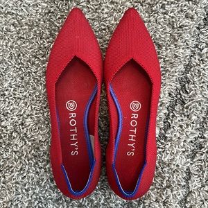 Gorgeous Red Point Rothy’s size 7.5